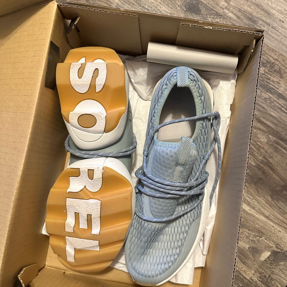 Sorel Black and White Footwear Box